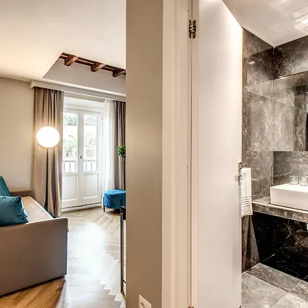 55 Fifty-five - Maison D'art Collection Hotel Roma