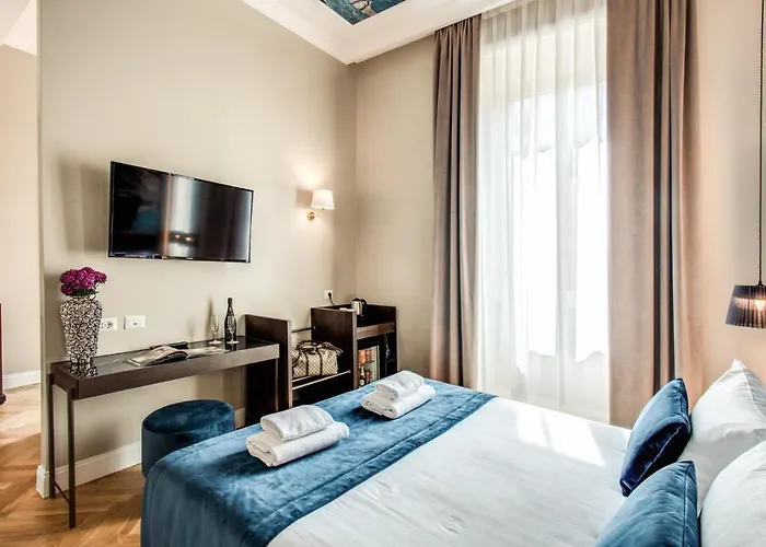 55 Fifty-five - Maison D'art Collection